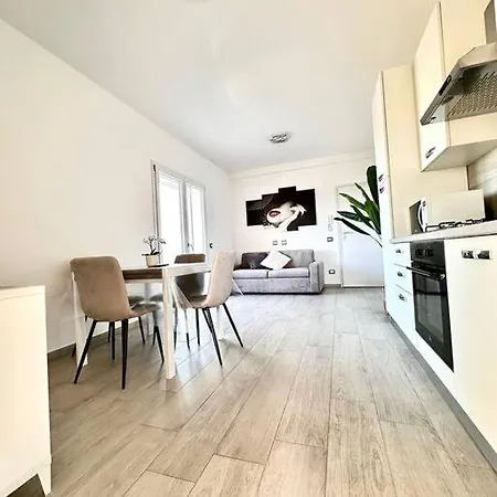 Maurushome A Casa Tua. *