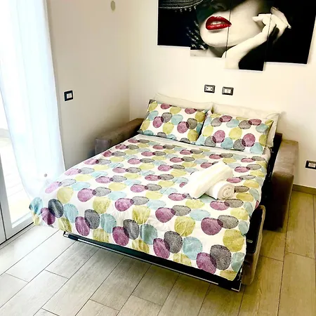 Maurushome A Casa Tua. Apartmán